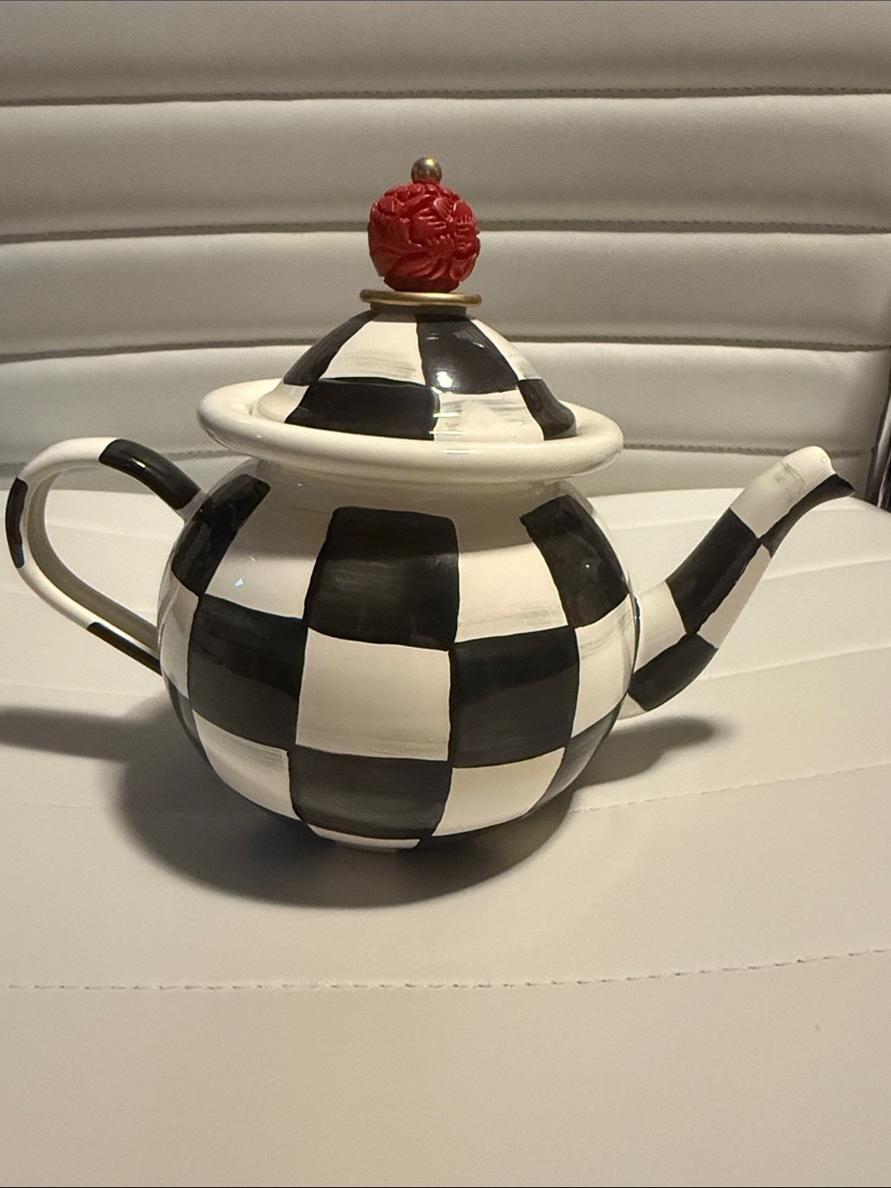 MacKenzie-Childs Courtly Check 4 cup Teapot Retired Red Faux Cinnabar Finial